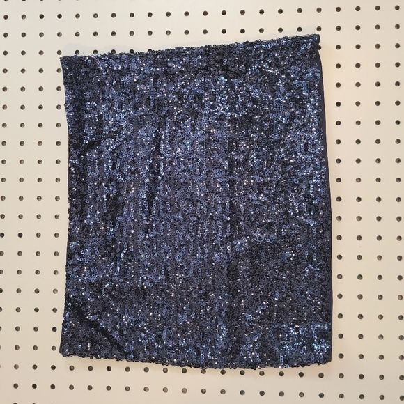 Bizbee Skirt, Size M - Picture 1 of 4